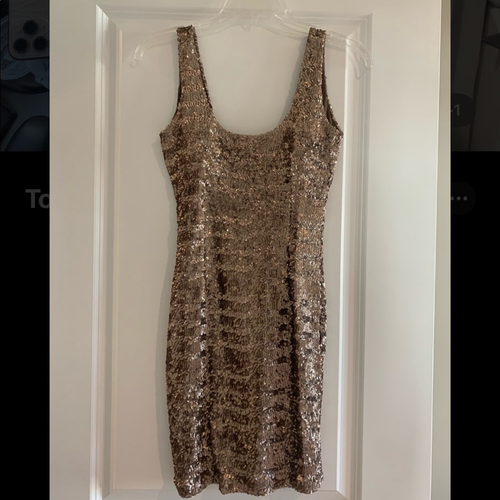 Kanvas Dress